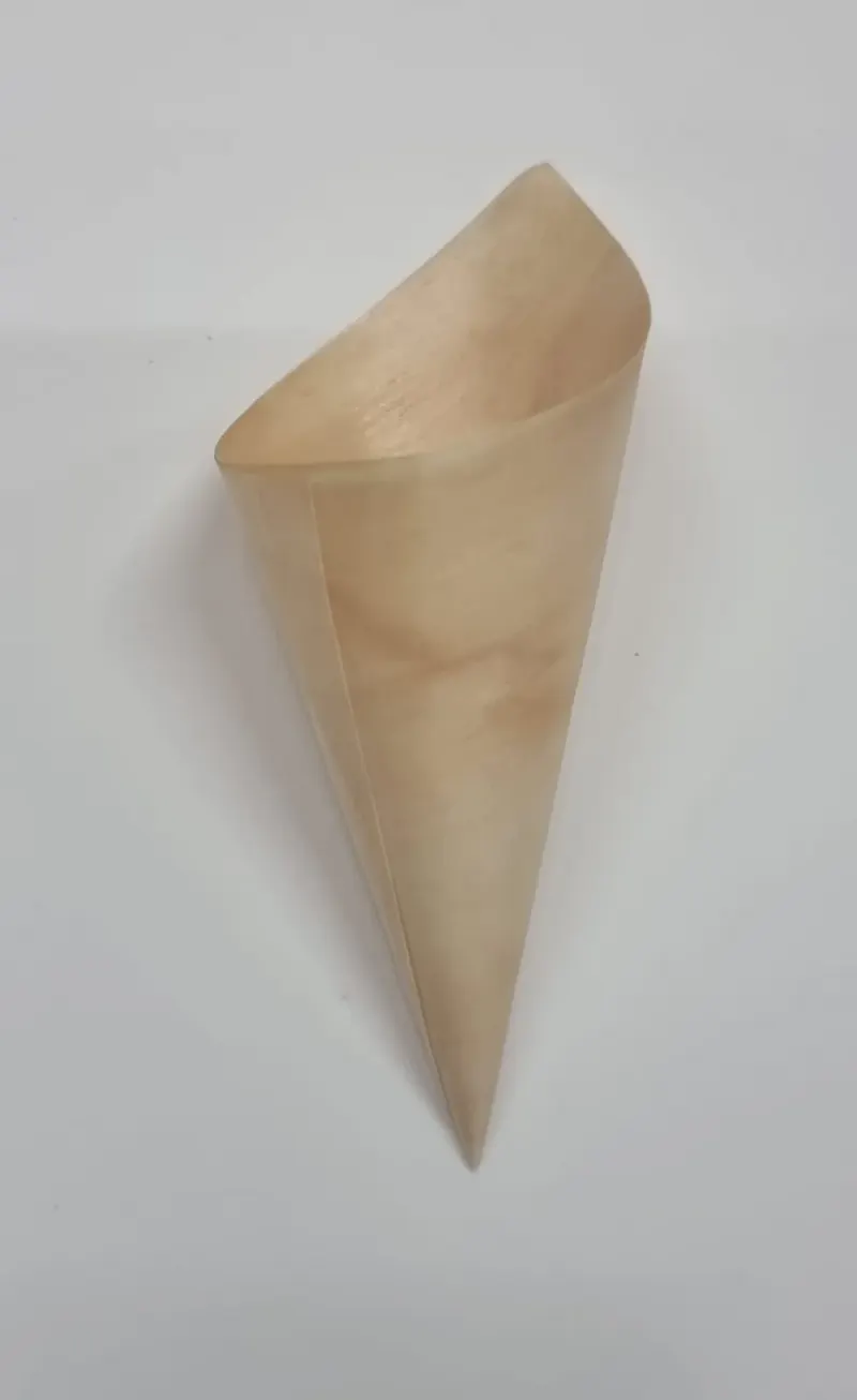 קונוסים בינוניים להגשה