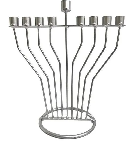 חנוכיה מהודרת מוארכת ממתכת – צבע כסף