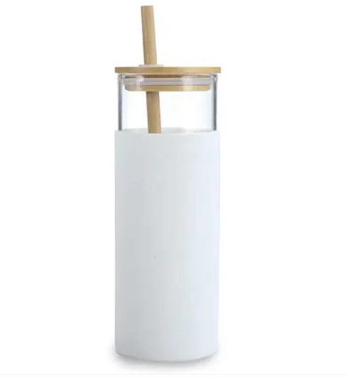 כוס זכוכית מעוצבת עם מכסה במבוק וקשית 500ml לבן