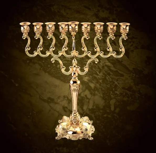 חנוכיית ג'מבו מעוצבת זהב 21X8X17.5 ס"מ - מתאימה ל נרות שמן