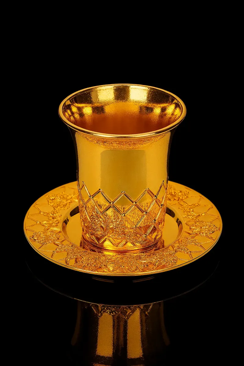 כוס קידוש זהב עם תחתית