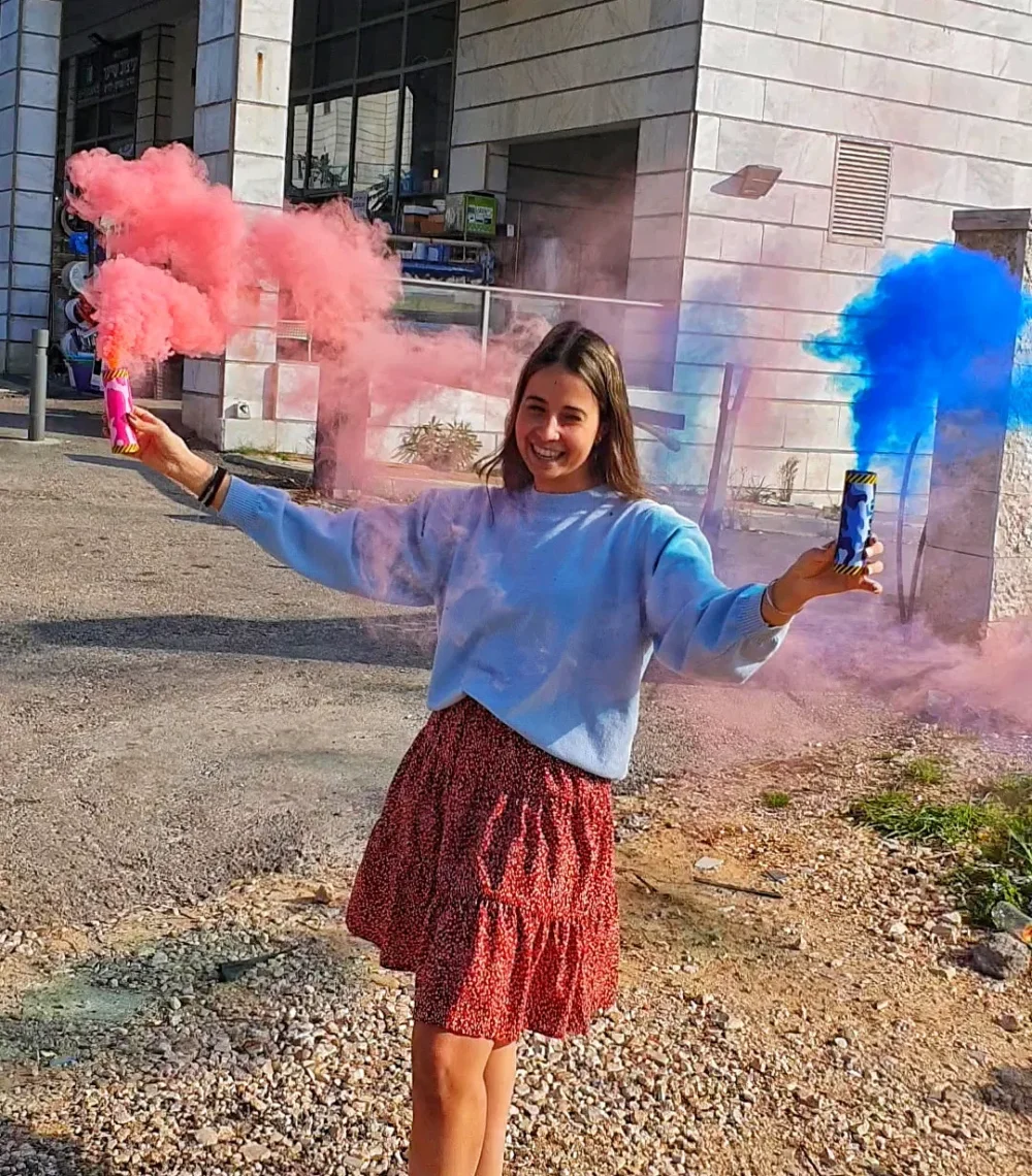 Alternative view of זיקוק / פצצת / תותח עשן צבעוני