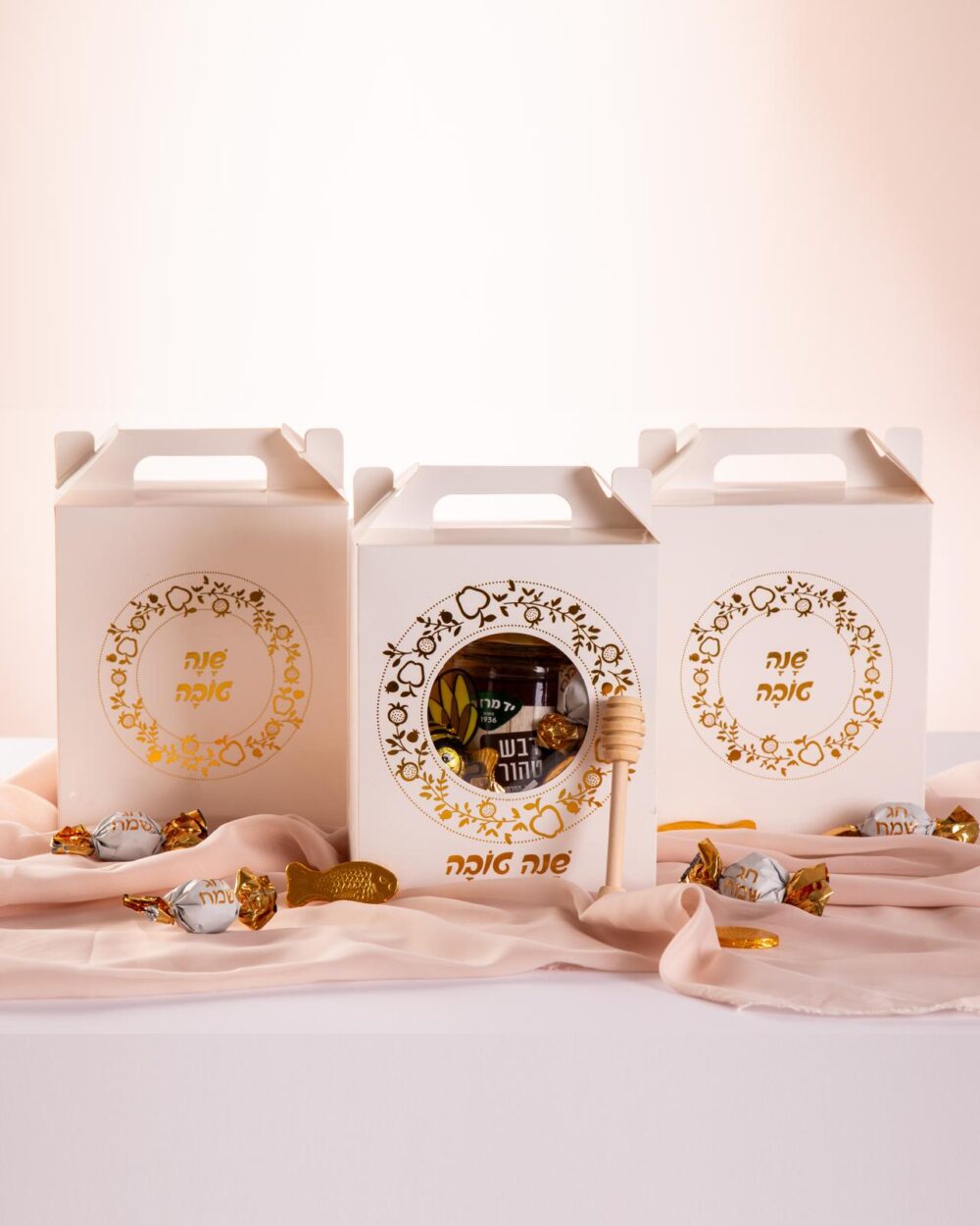מארז יוקרתי ראש השנה "נועה"