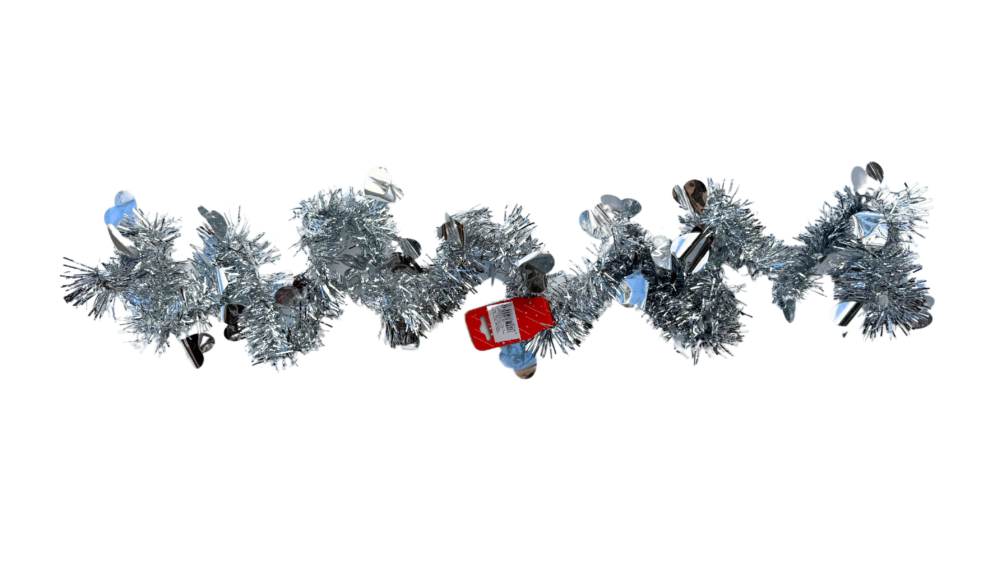 גרילנדה לעיצוב וקישוט בצבע כסף עם עיטורי לבבות