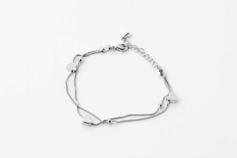 Alternative view of צמיד ציפוי כסף תליוני לבבות