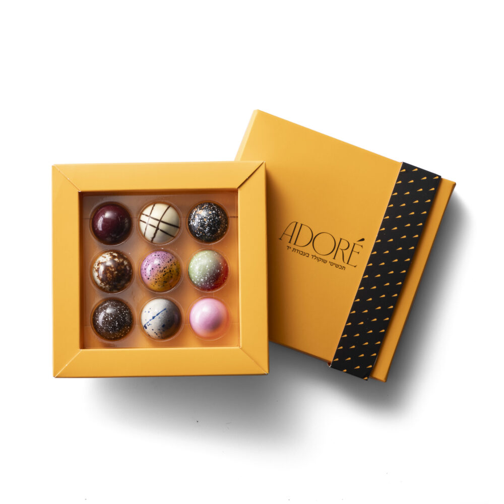 מארז 9 פרלינים מבית ADORE