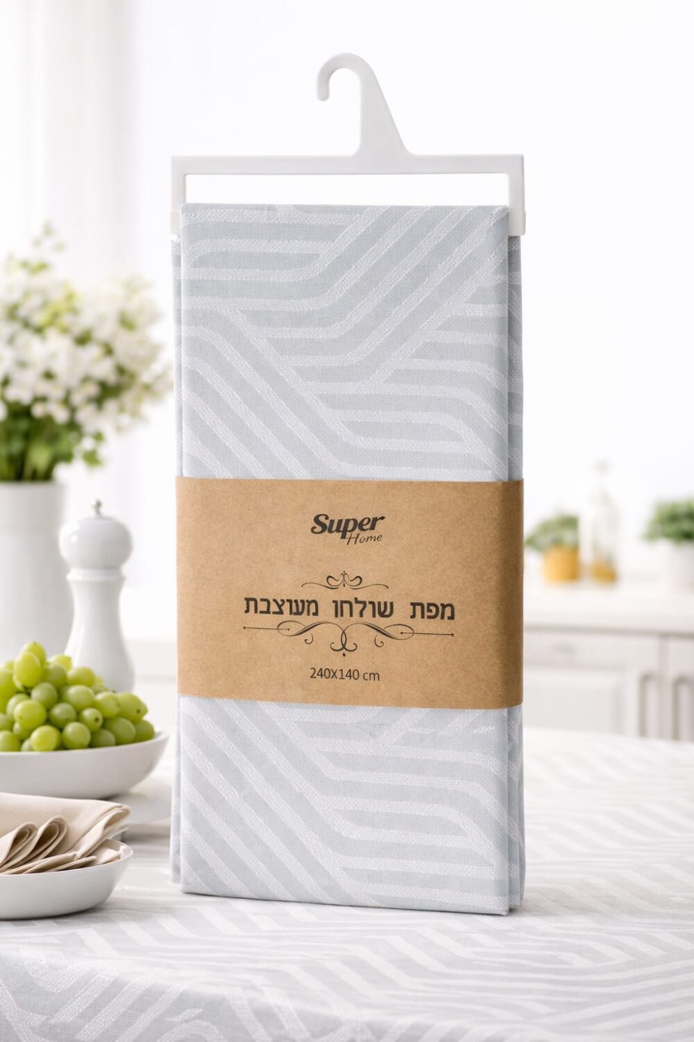 מפת שולחן PVC יוקרתית גיאומטרית – כסף לבן 240×140 ס״מ