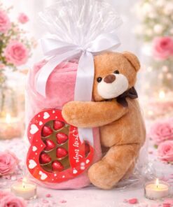 מארז אהבה מפנק – דובי, שמיכת פליז ושוקולדים