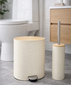 סט מברשת אסלה עם פח – עיצוב דקורטיבי במראה עץ/במבוק.