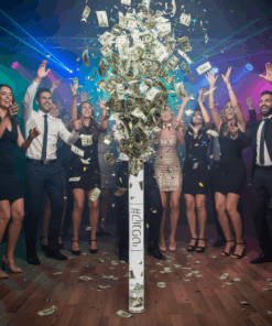 קונפטי דולרים 50 ס"מ לתלייה – קישוט יוקרתי ומדליק למסיבות