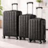 סט מזוודות טרולי קשיחות פרימיום – שחור מעוינים 20+24+28 אינץ’