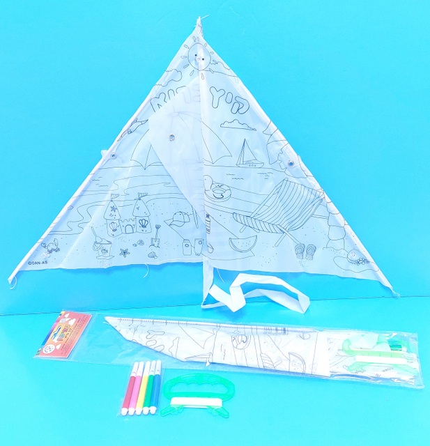 עפיפון לצביעה והרכבה עצמית (65X35 ס"מ) – פעילות מושלמת לילדים